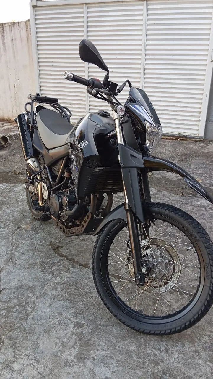 Vende se uma XT 660R