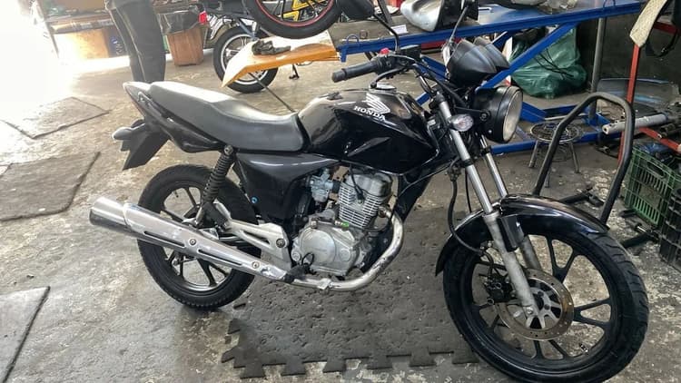 Titan 150 