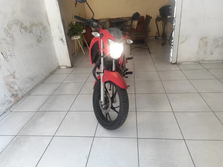 Titan 160 