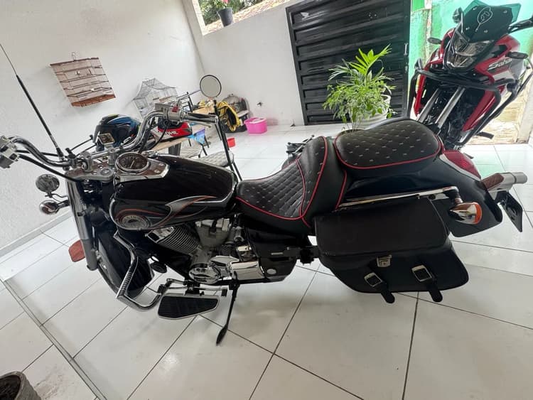 Moto bem conservada só pegar e viajar 