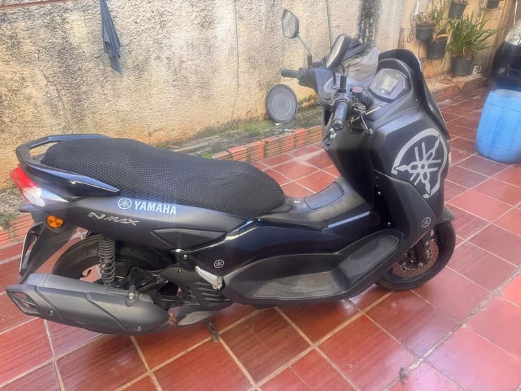 Nmax 160 abs 