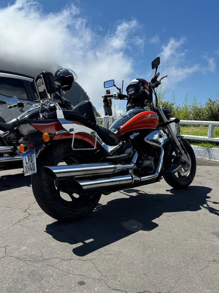 Suzuki Boulevard m800