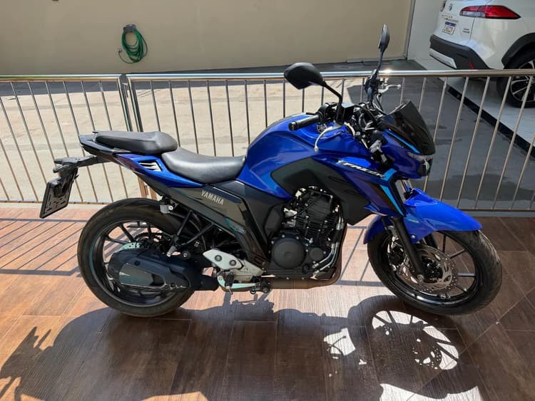Fazer 250 cilindradas ano 2025