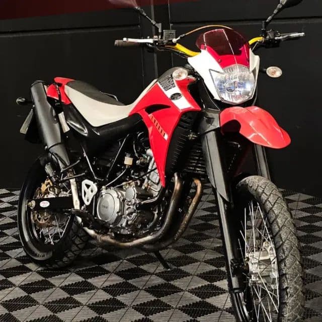 Yamaha XT 660R 2014 Vermelha