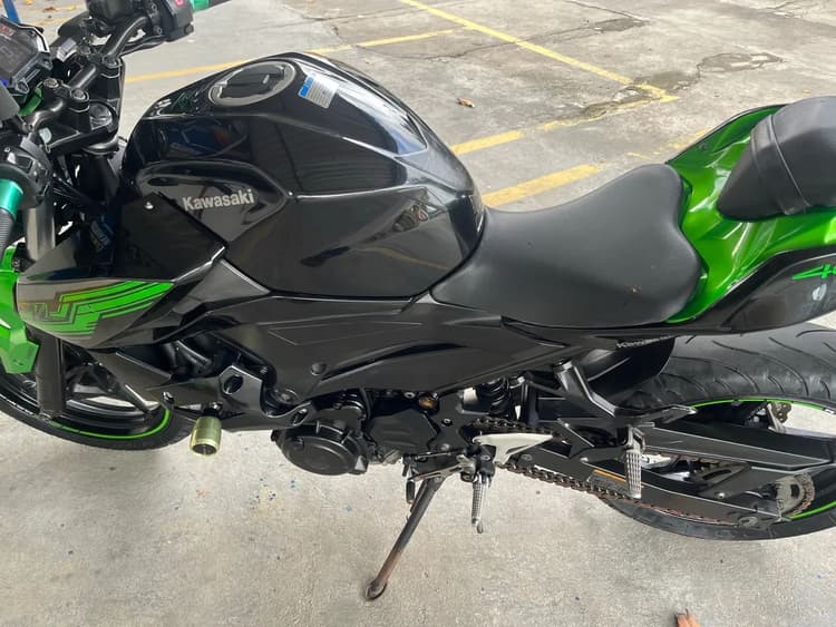 Kawasaki extra 