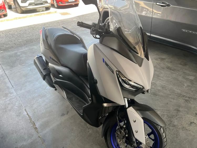 Yamaha 2022 XMAX 250 ABS 800km estado zero 