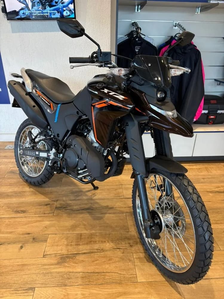 Yamaha Lander 250 Connected //LEANDRO