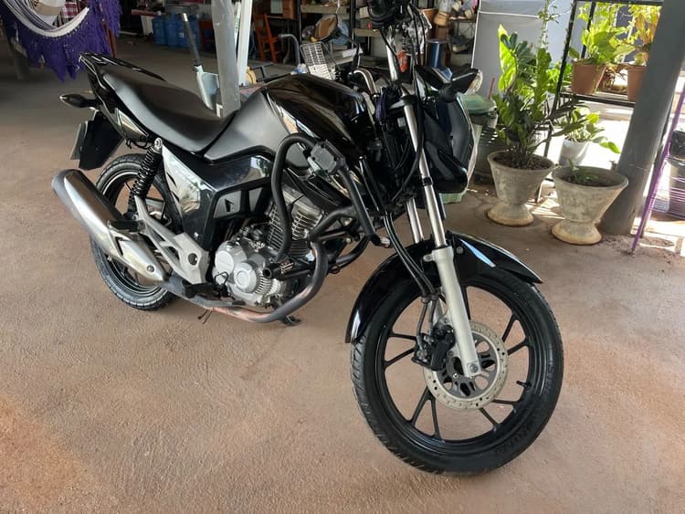Moto FAN 160 preta quitada 