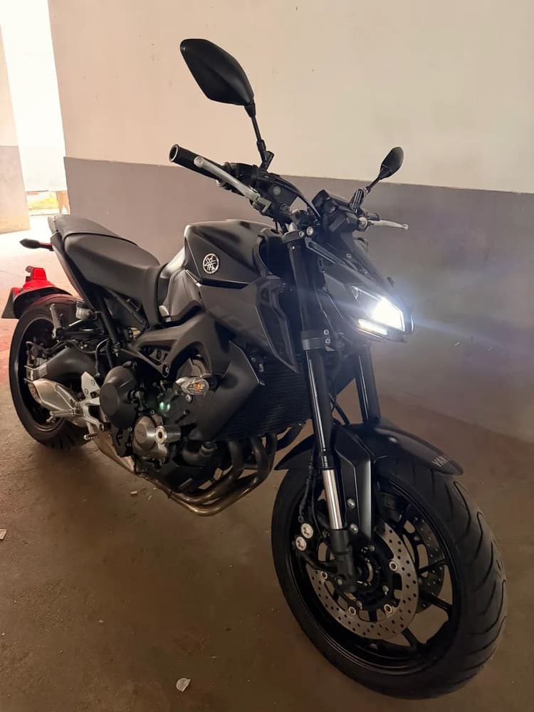 MT09