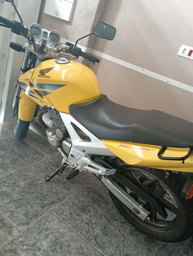 Cbx 250 twister 2008
