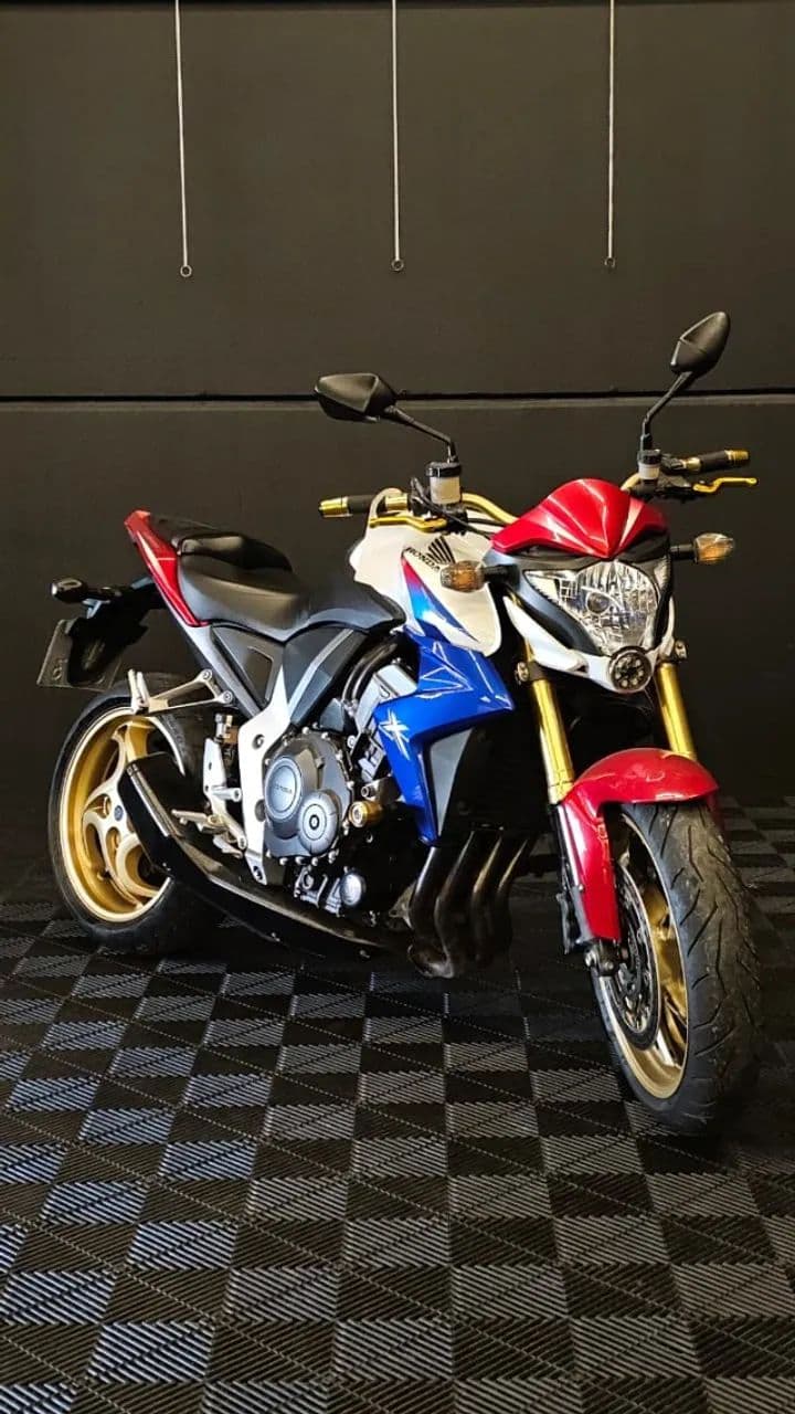 Honda CB 1000R 2015 Branca
