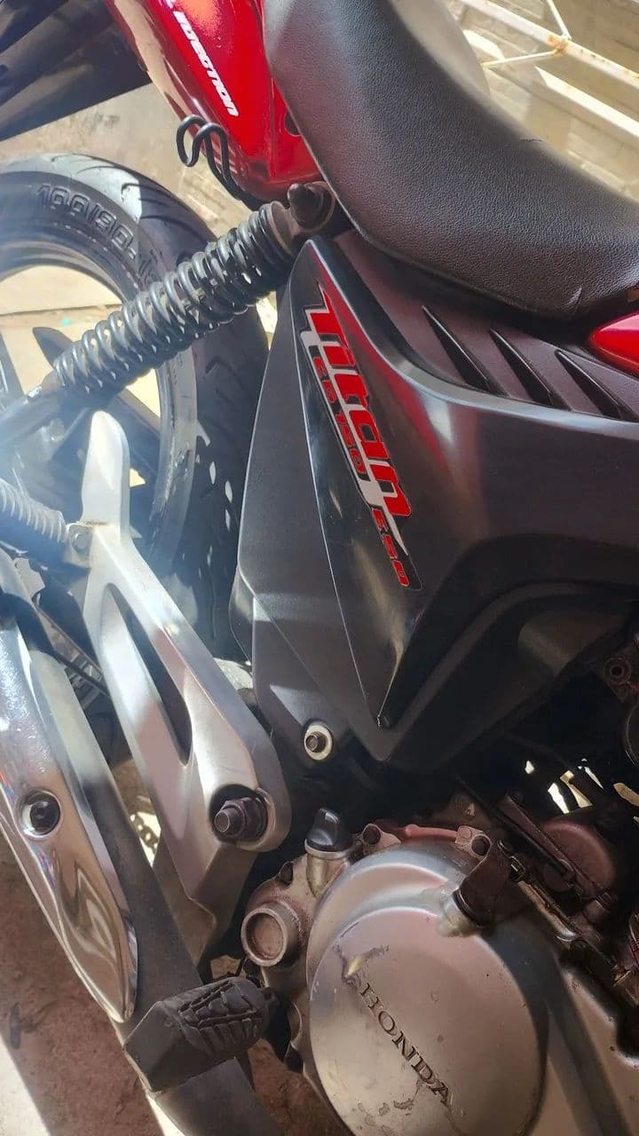 Moto Titan cg 150 ESD
