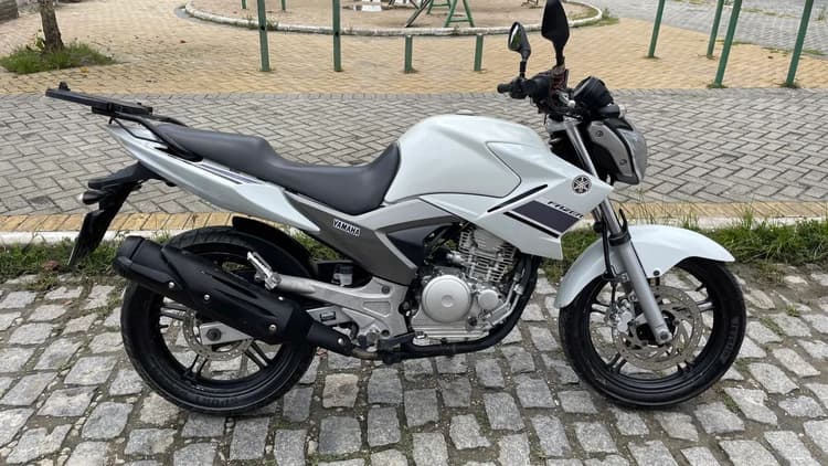Fazer 250 - Zelada 