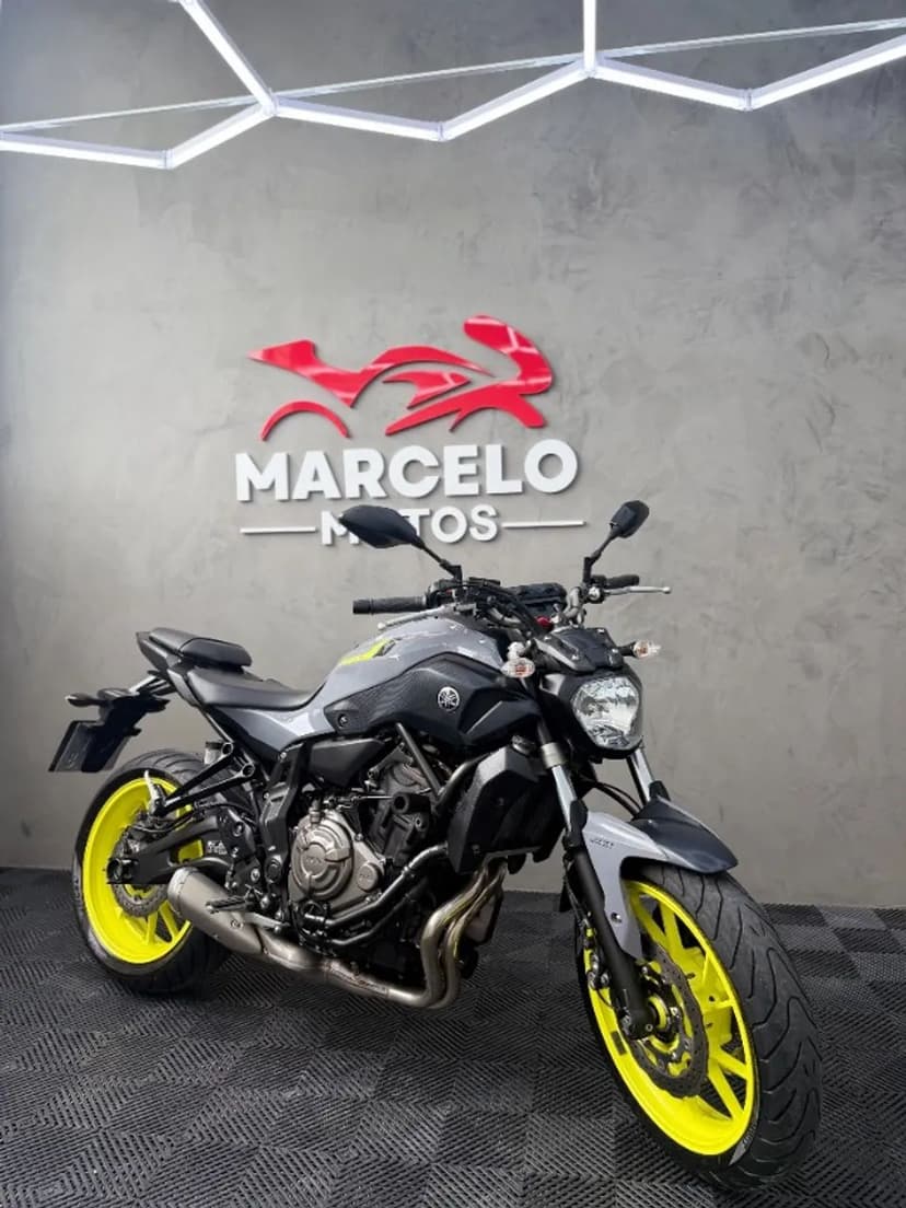 YAMAHA MT-07 2018