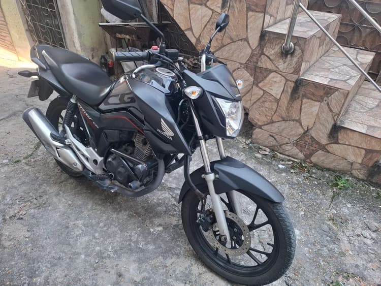 Titan 160