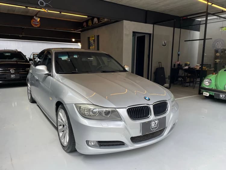 BMW 320I A 2011