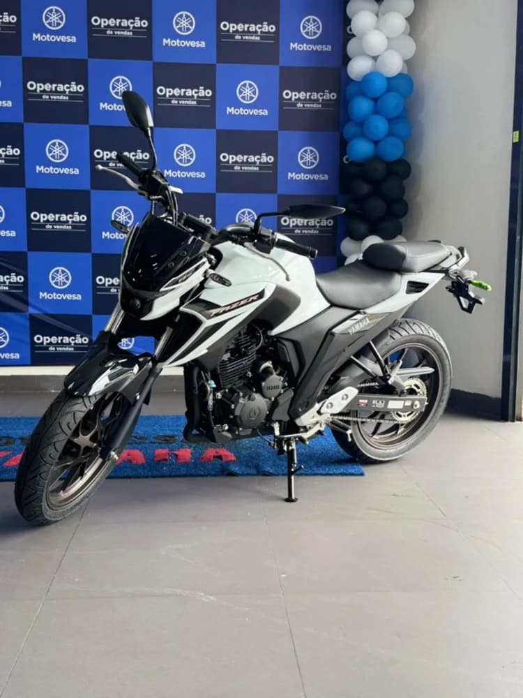 FZ25 CONNECTED - QUEIMA DE ESTOQUE 