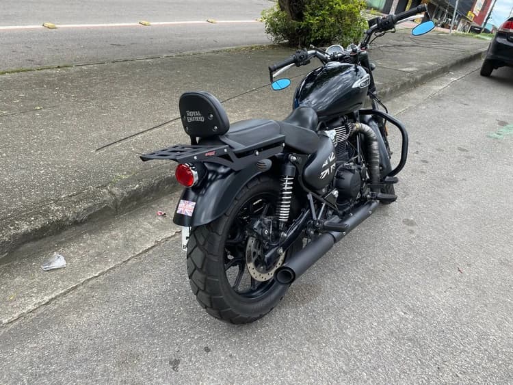 Meteor 350 stellar black 