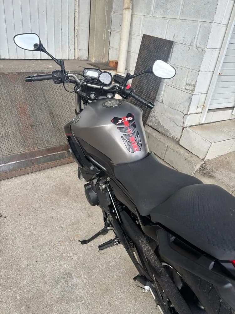 Moto Top
