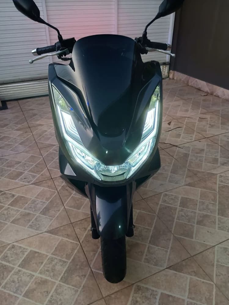 Honda PCX 2023 - muito nova !