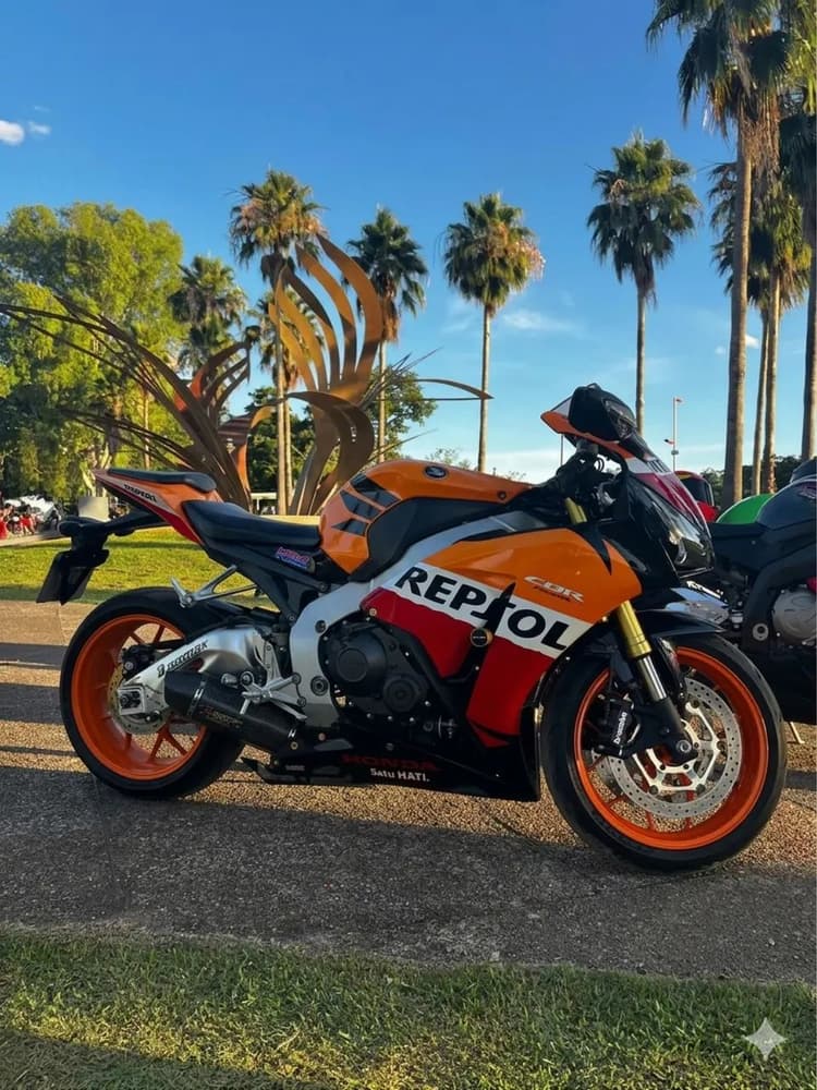 Honda CBR 1000rr  FIREBLADE  2013 