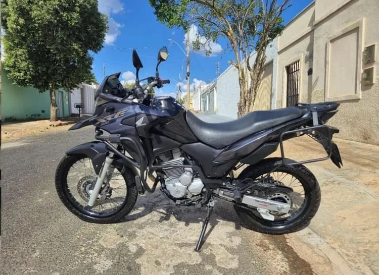 VENDE-SE XRE 300