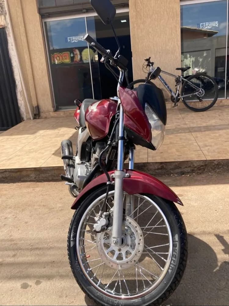 Titan 150cc 2011, impecavel 