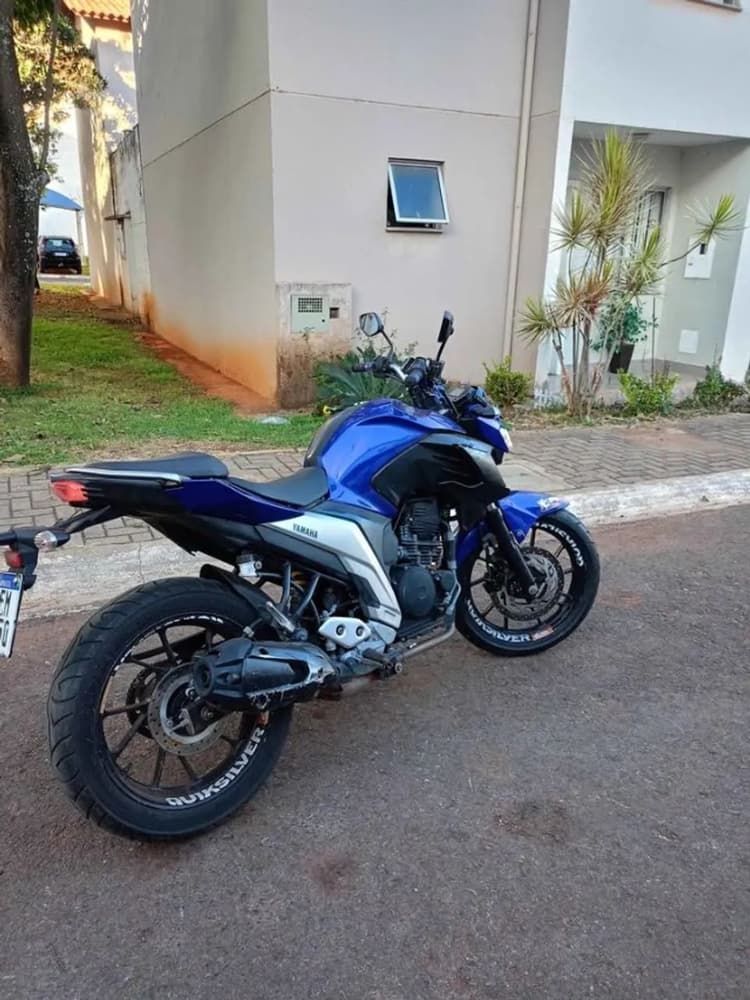 FZ25 BARATO