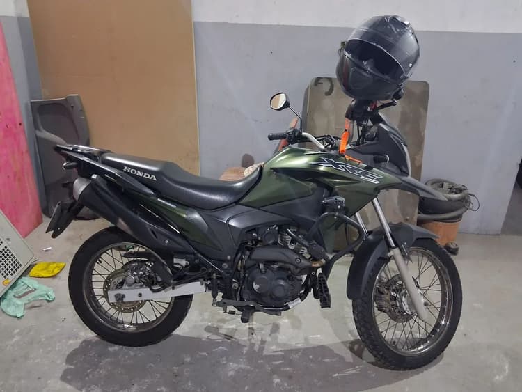 Vendo xre 190 zerada 