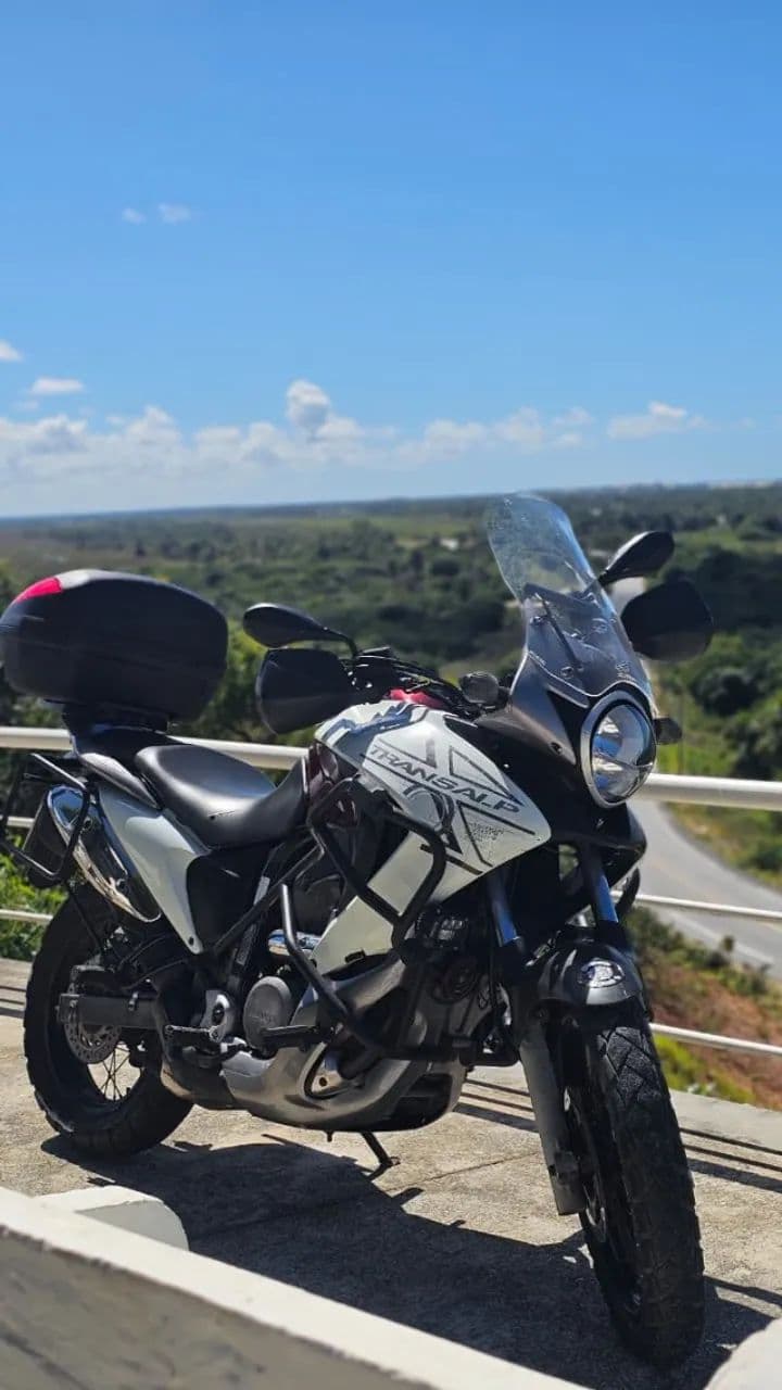 Honda Transalp 700