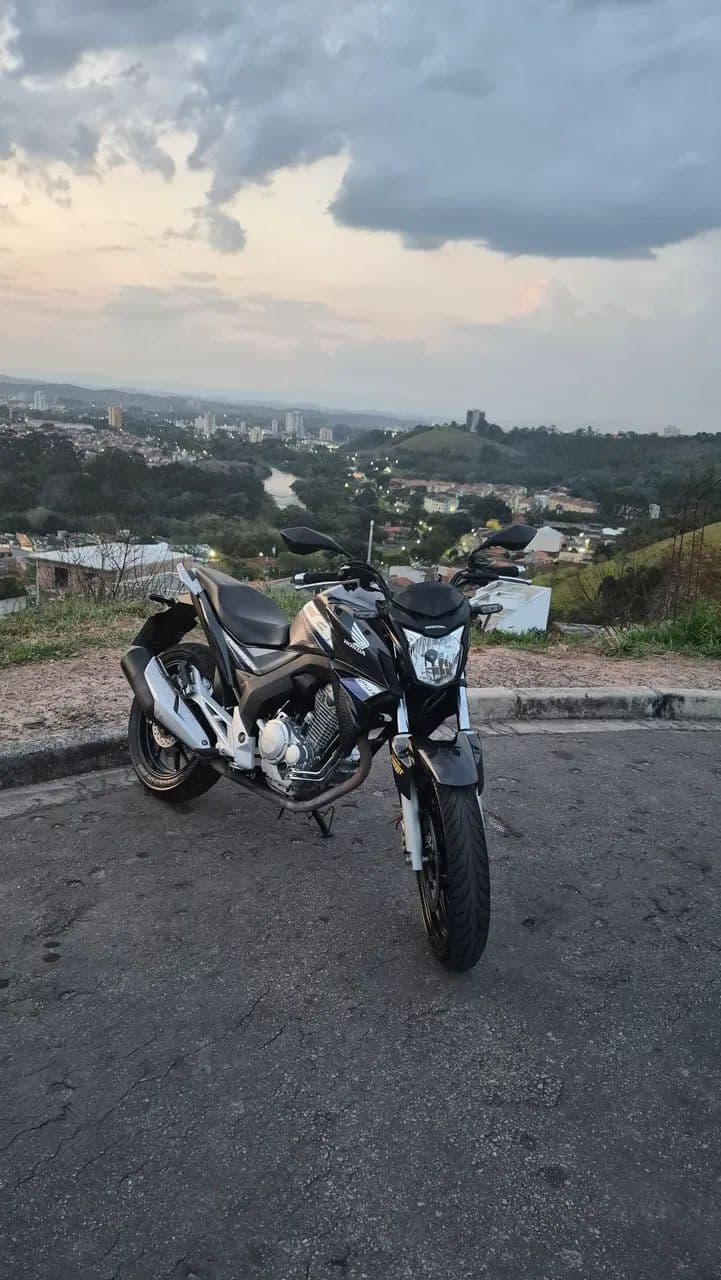 CB TWISTER 250F