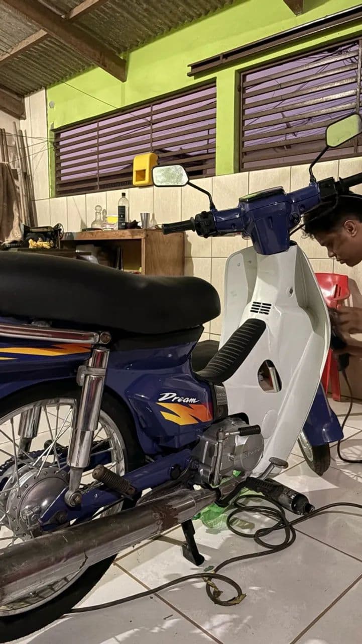 Honda C 100 Dream 1997