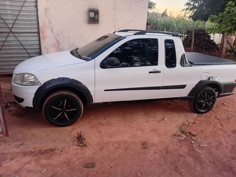 Fiat Strada Working Celeb.1.4 Fire Flex 8V CE 2013