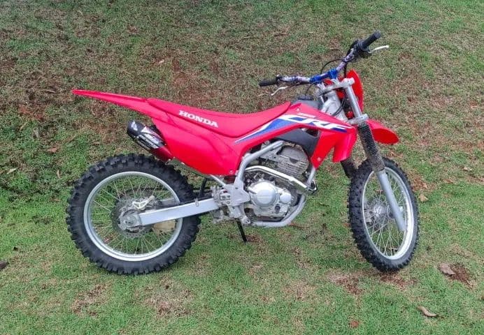 CRF 250F 2023 - MUITO NOVA