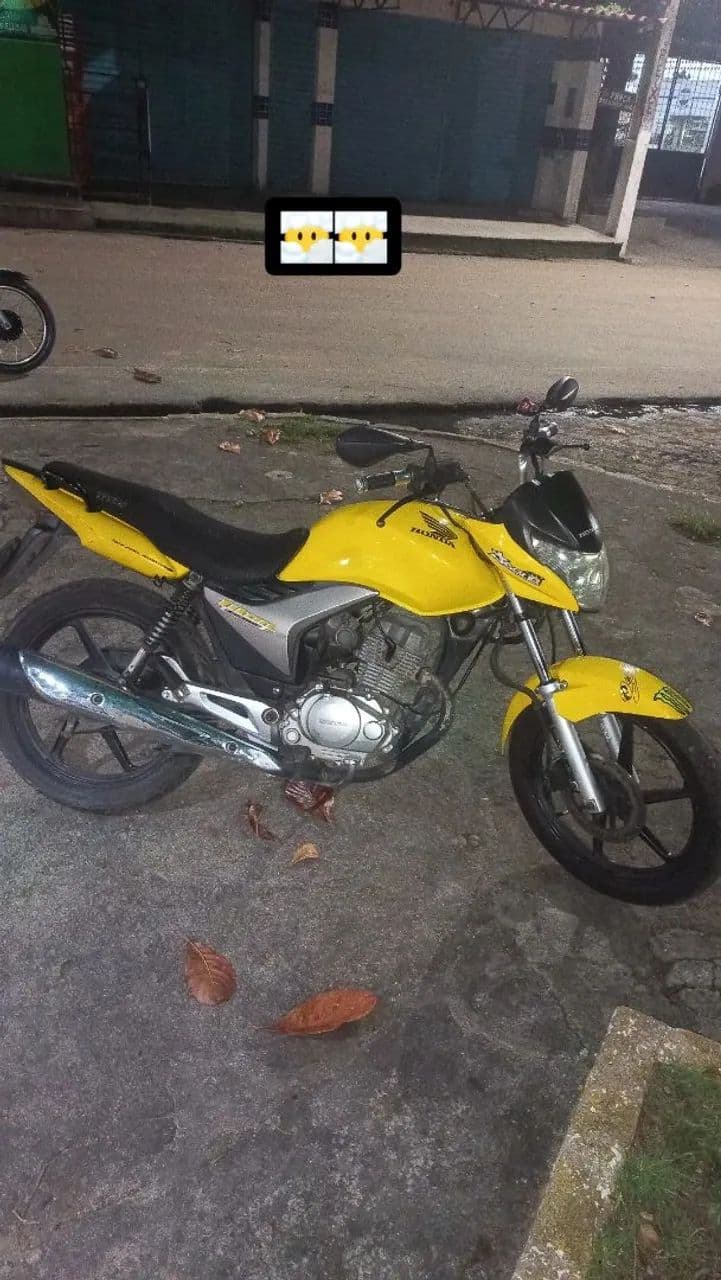 Vende-se titan mix 