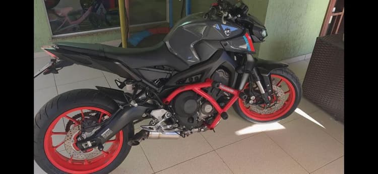 Mt 09 muito nova