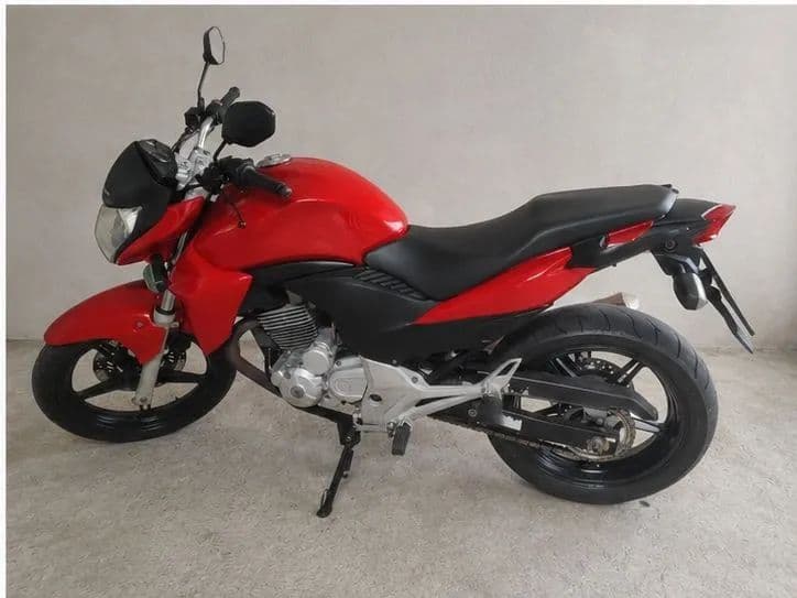 Honda CB 300R 2014 