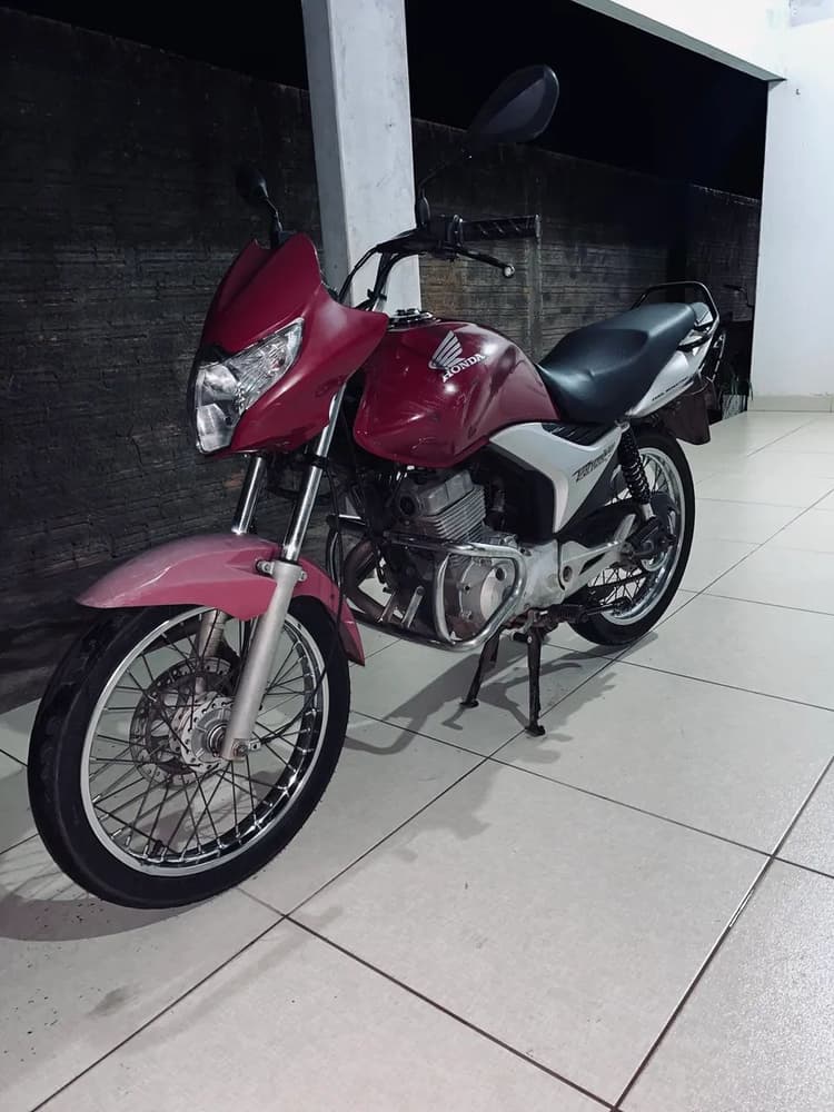 Vende-se moto 