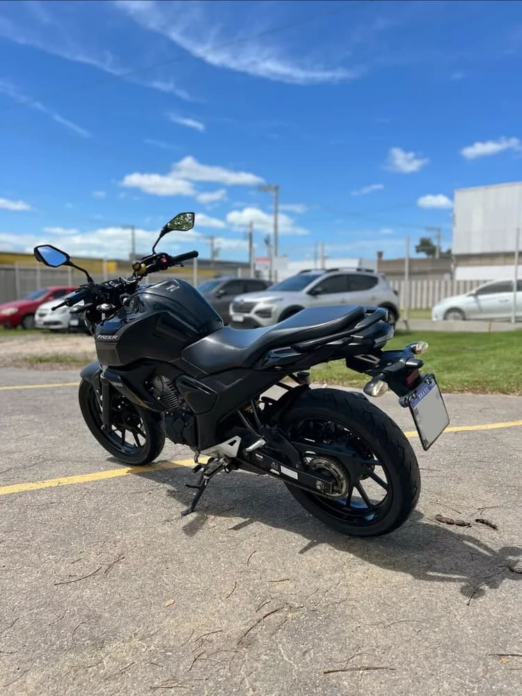 Fazer Fz 15 