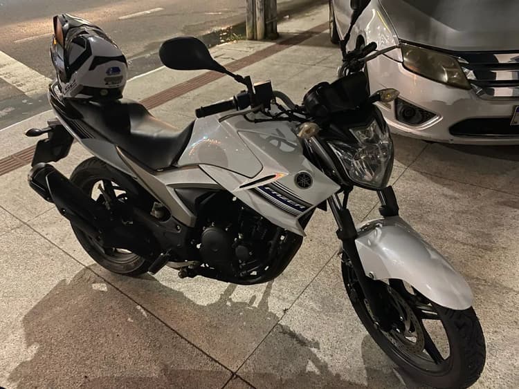 Fazer 250