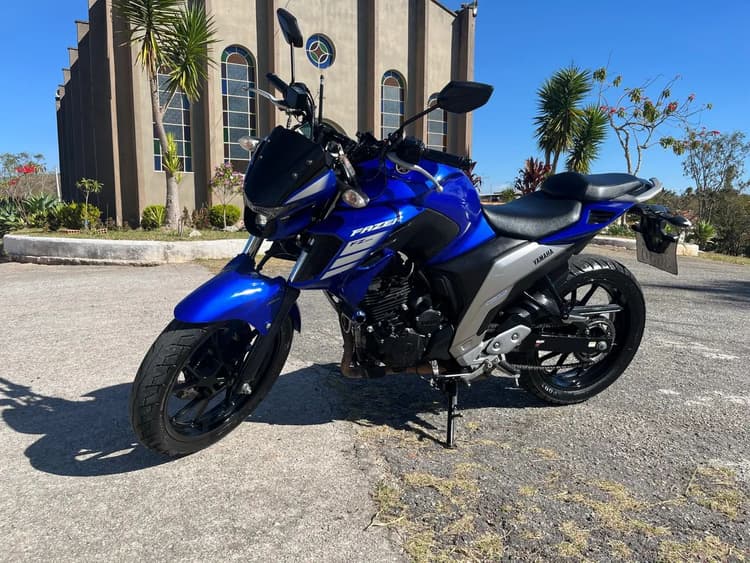 FZ25 22/23 