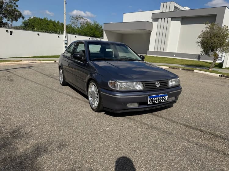 Volkswagen Logus 1.8 / CLI / CL (álcool) 1996