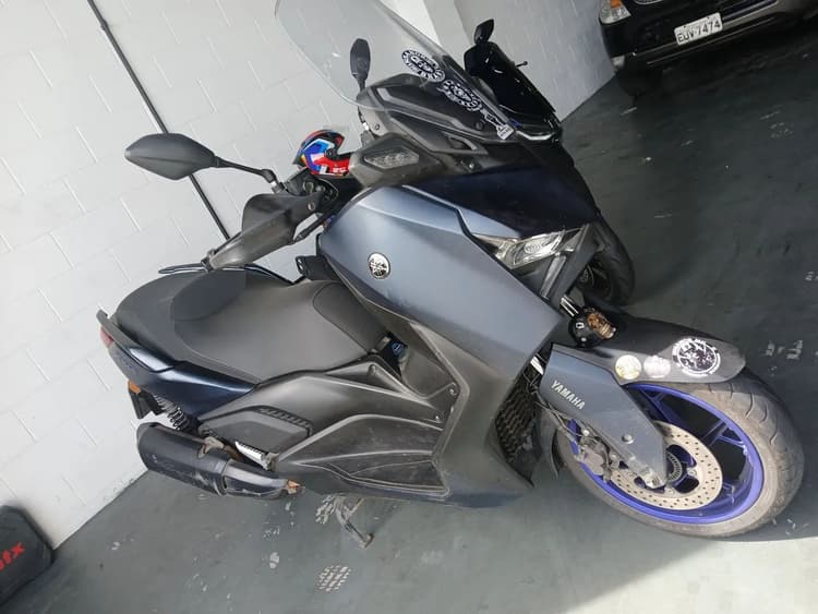 Yamaha XMax