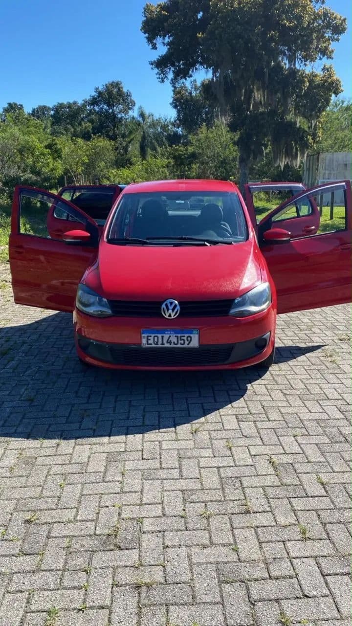 Volkswagen Fox 1.0 MI Total Flex 8V 5P 2011