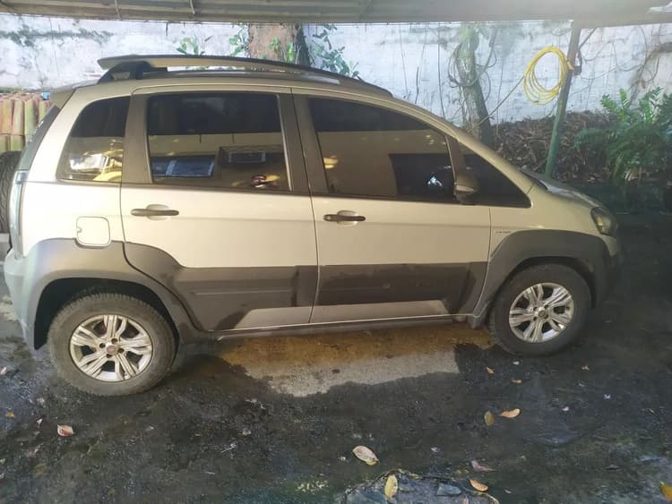 Fiat Idea Adv./ Adv.lock.dualogic 1.8 Flex 5P 2014