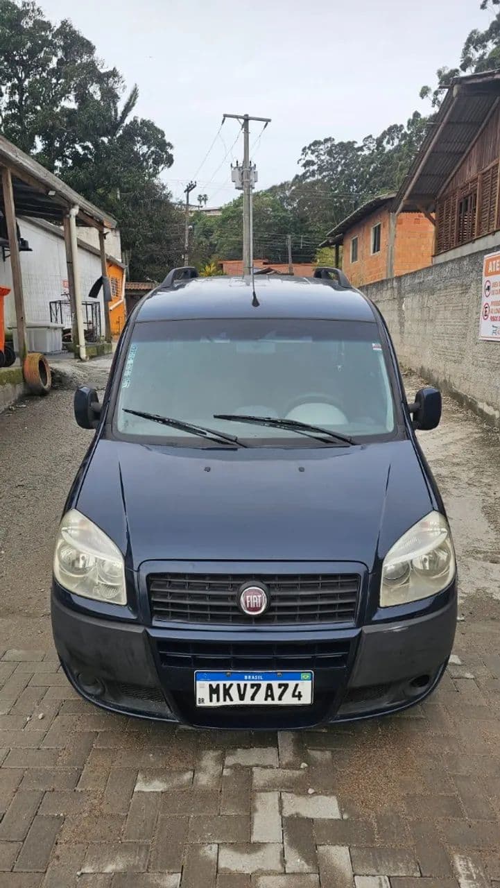 Fiat Doblo Essence 1.8 Flex 16V 5P 2013