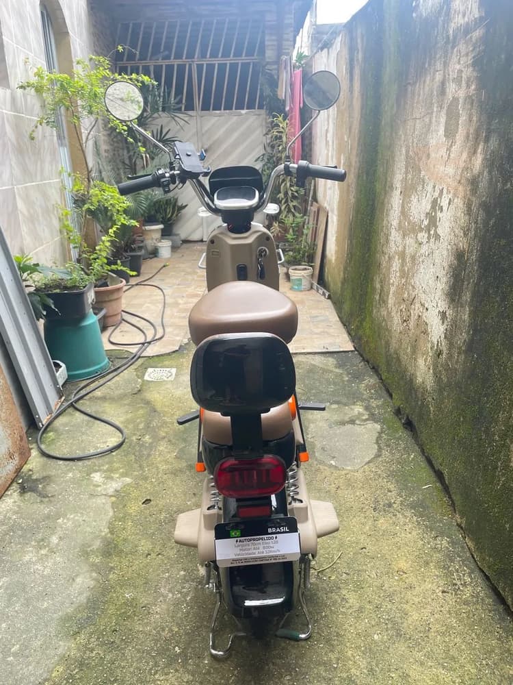 Scooter elétrica 