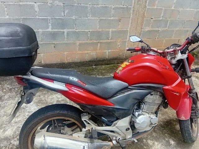 Cb 300r vermelha 