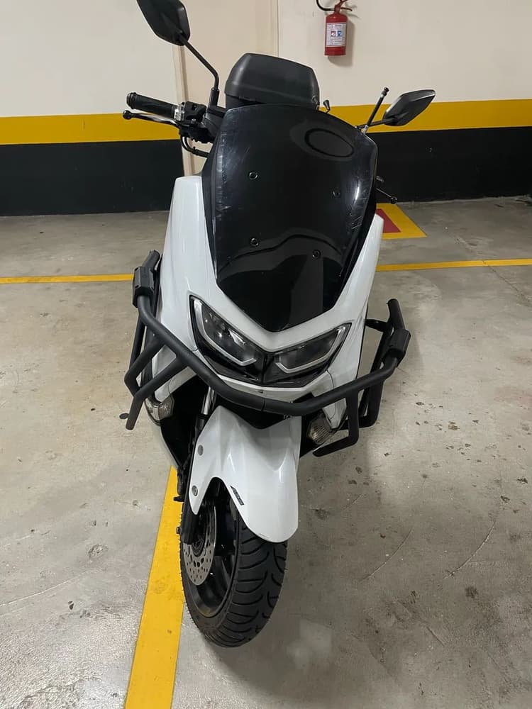 Moto com baixa quilometragem 