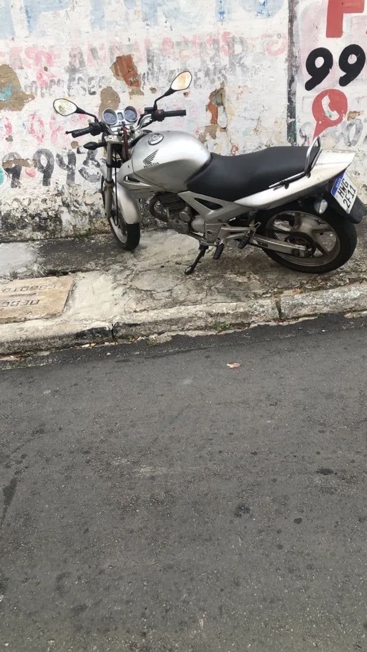 Cbx 250 twister 2004
